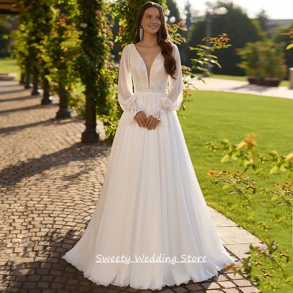 Neues Hochzeitskleid Maßgeschneidert mit Puffärmeln Tiefer V-Ausschnitt Pailletten-Applikation Chiffon Prinzessinnen-Brautkleid für Damen