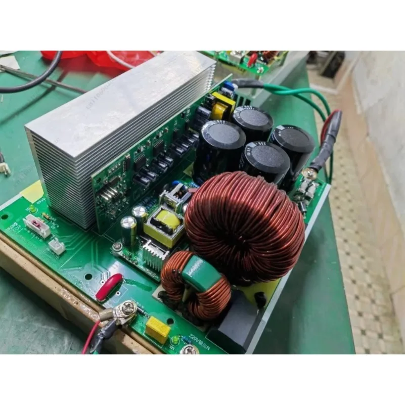 High Voltage 320-750v Input Pure Sine Wave Inverter Power 7kW with Its Own Developed Drive Board