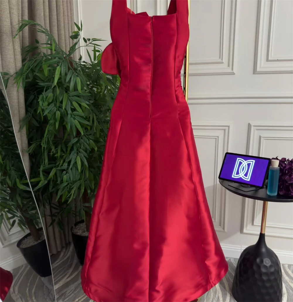 Robe de soirée personnalisée classique en Satin rouge, sans bretelles, manches cape, ligne a, longueur au sol, avec des Appliques de perles, robes de soirée