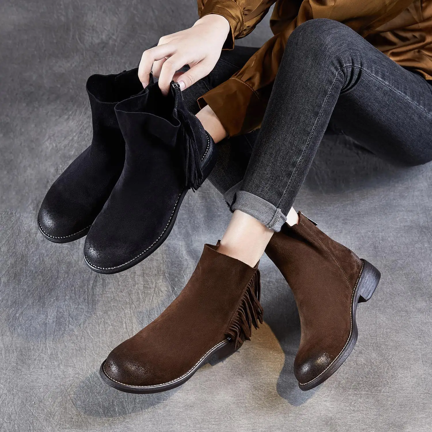 

Vintage Fringe Short Boots Matte Leather Faded Color Thick Heel Fashion Boots round Toe Zipper Closure Summer Season High Heel