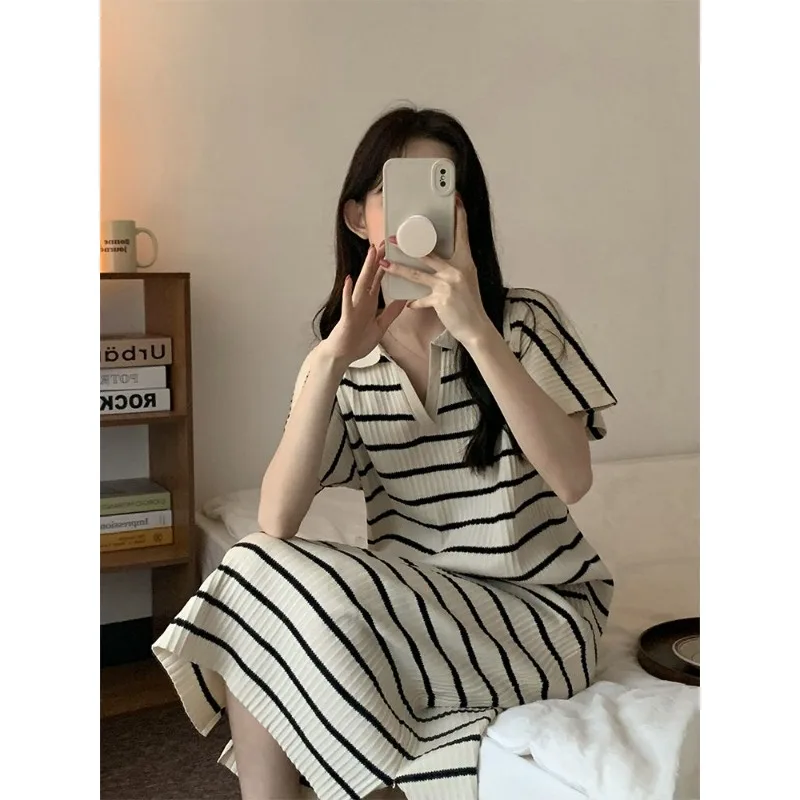 Summertime Skirt Female New Style Korean Simple Fallow Hollow Out Streak Short Sleeve Dresses Loose Comfort Can Be Worn Outside