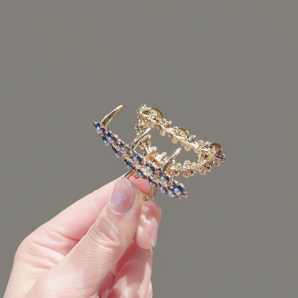 Fresh Sweet Floral Claw Clip Minimalist Geometric Hairpin For Women High Quality Accessory Styling Tool