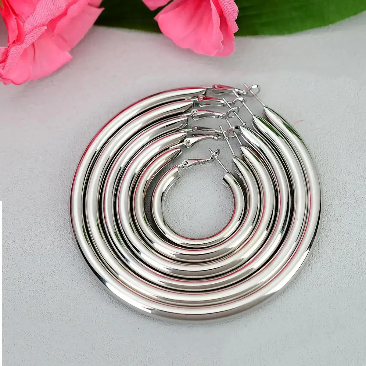2024 New Hollow Thick Loop Large Circle Hoop Earrings For Women Men Classic Gold Color Round Piercing Earring Fashion Jewelry
