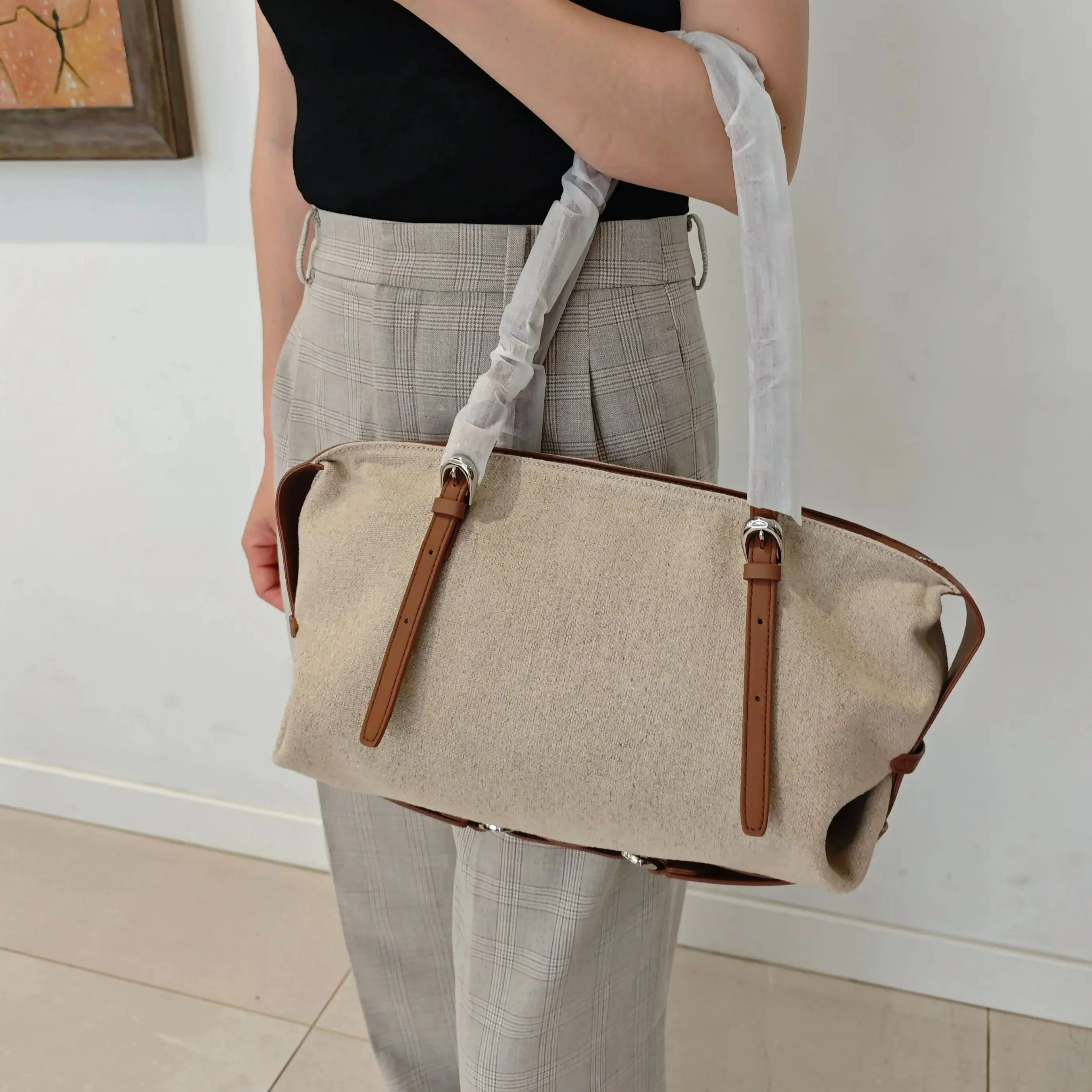 Trendy Casual Pillow Design Fashion Versatile Single Shoulder Handbag for Early Spring Stylish Commute Simple Handbag 2026