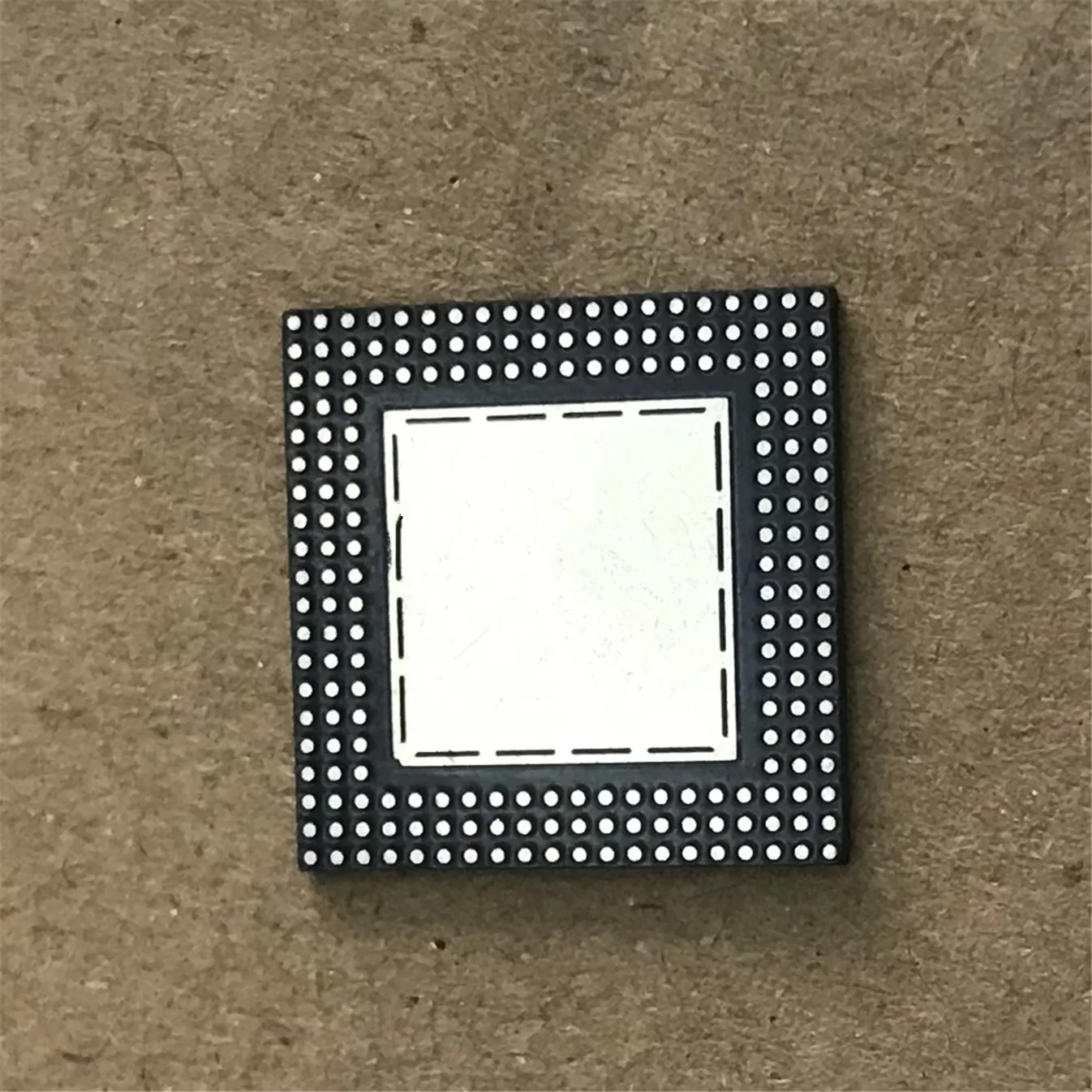 2pcs CXA3832GL CXA3832G BGA 100% 노보