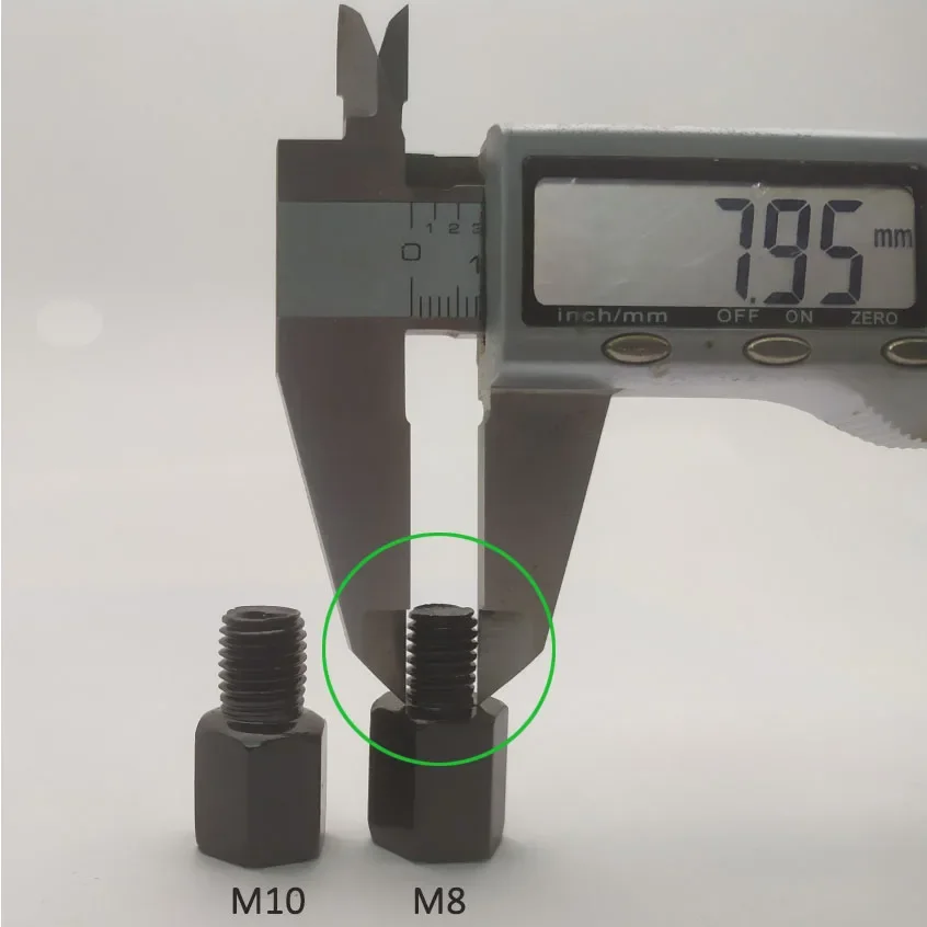 Paar schwarze Spiegeladapter M10 10 mm M8 8 mm Motorrad-Rückspiegel-Konvertierungsschraube im Uhrzeigersinn, Rechtsgewinde – Detail 6