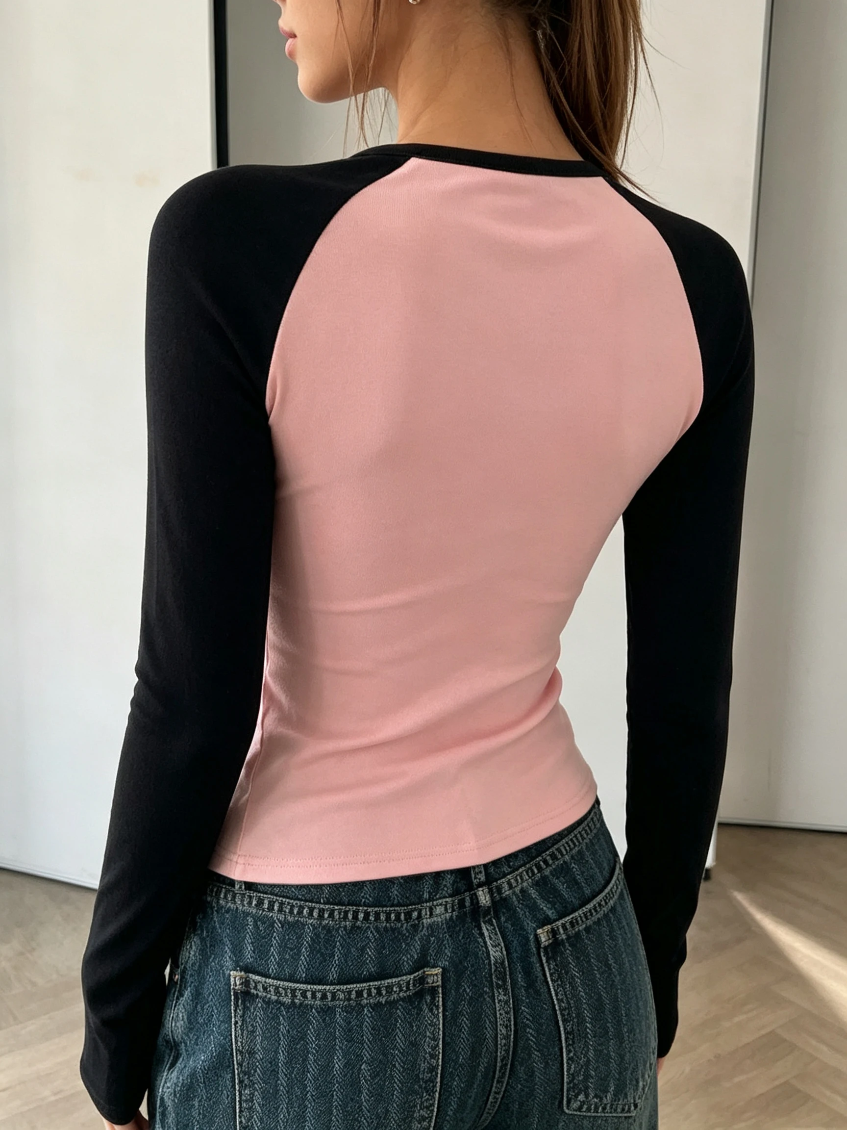 Damen-Strickoberteil mit Rundhalsausschnitt und langen Ärmeln, Neu für Frühling und Herbst, Sexy, Figurbetont, Stilvoll, Minimalistisch, Vielseitig für Alltag und Party – Detail 2