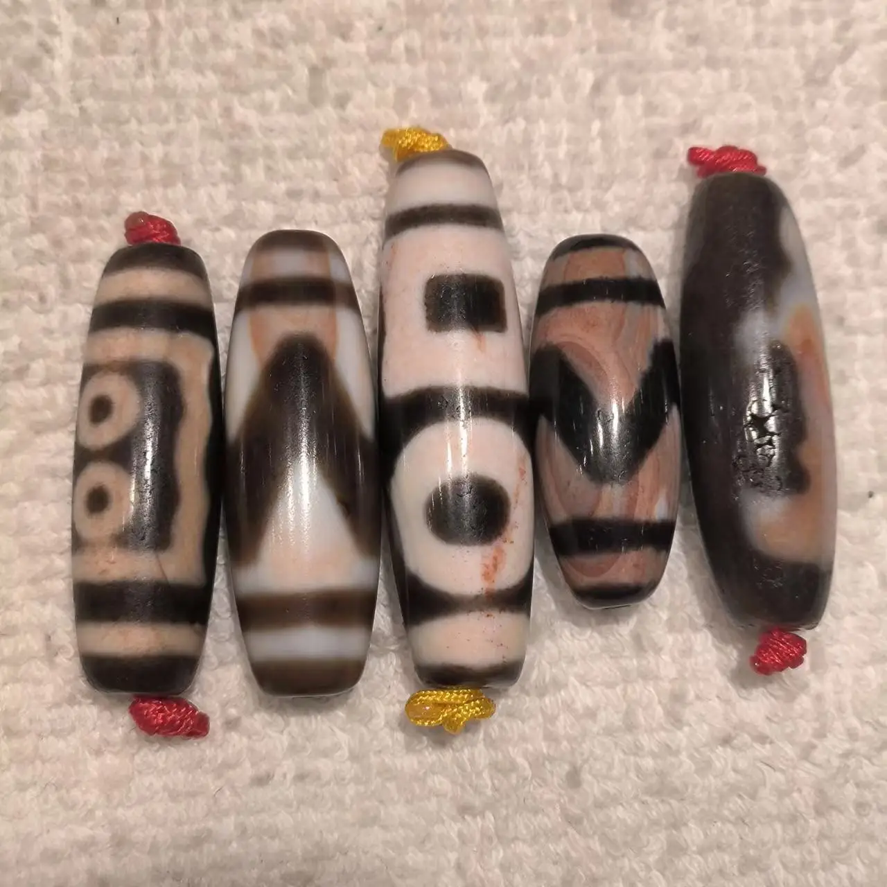 

1pcs/lot Natural Various Pattern Old Agate Dzi Beads brown cinnabar Rare precious Handmade ancient beads folk-custom wholesale