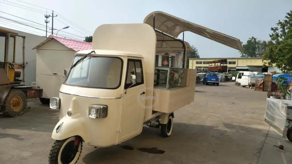 Europe Mobile Electric Adult Tricycle Juice Ice Cream Truck Kiosk Van Beer Bar Tuk Tuk Food Cart for Sale Snacks and Drinks