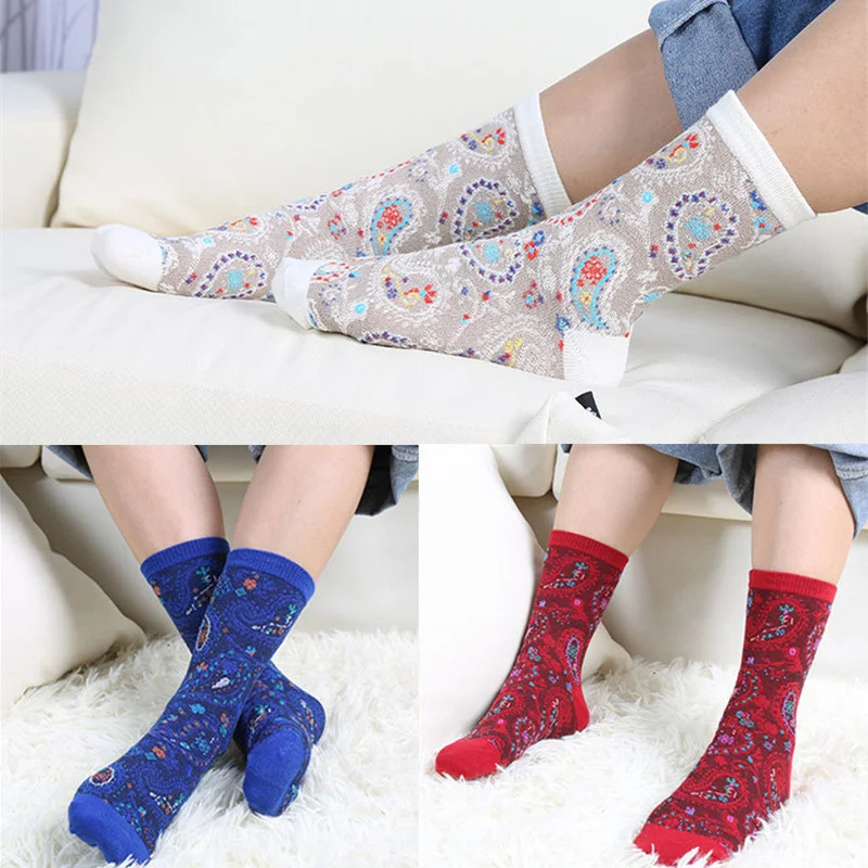 New Fashion Harajuku Retro Woman Socks Novelty Ethnic Print Kawaii Cute Socks Cotton Casual Breathable Ladies Girls Funny Socks