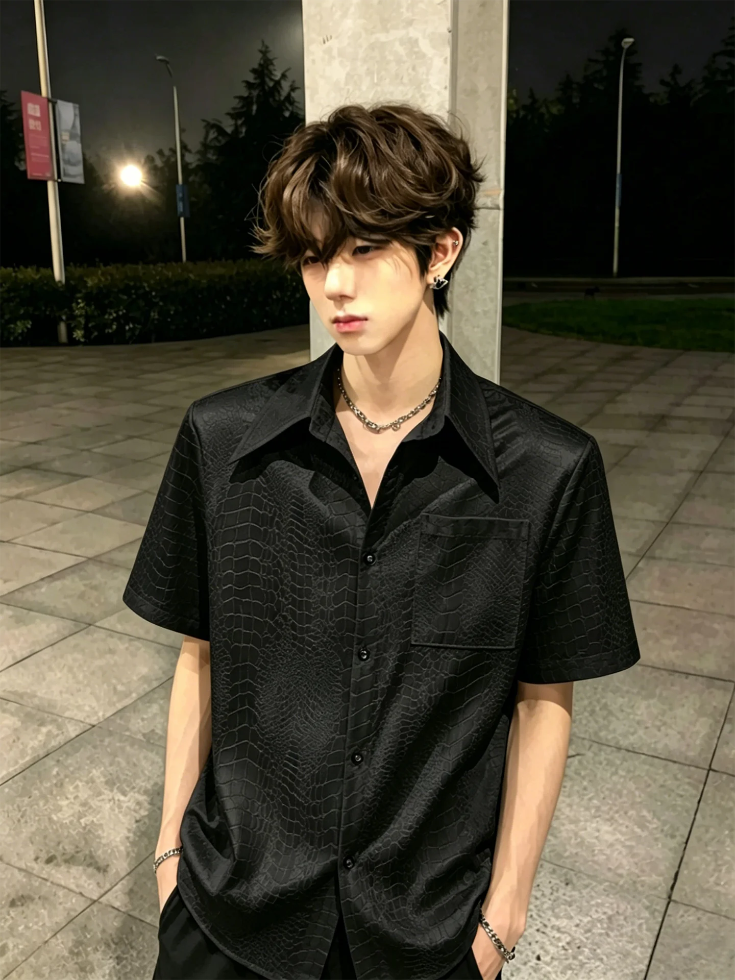 White Crocodile Pattern Padded Shoulder Ice Silk Short Sleeve Men's Shirt Cleanfit Summer Unique Design Hairdresser Shirt