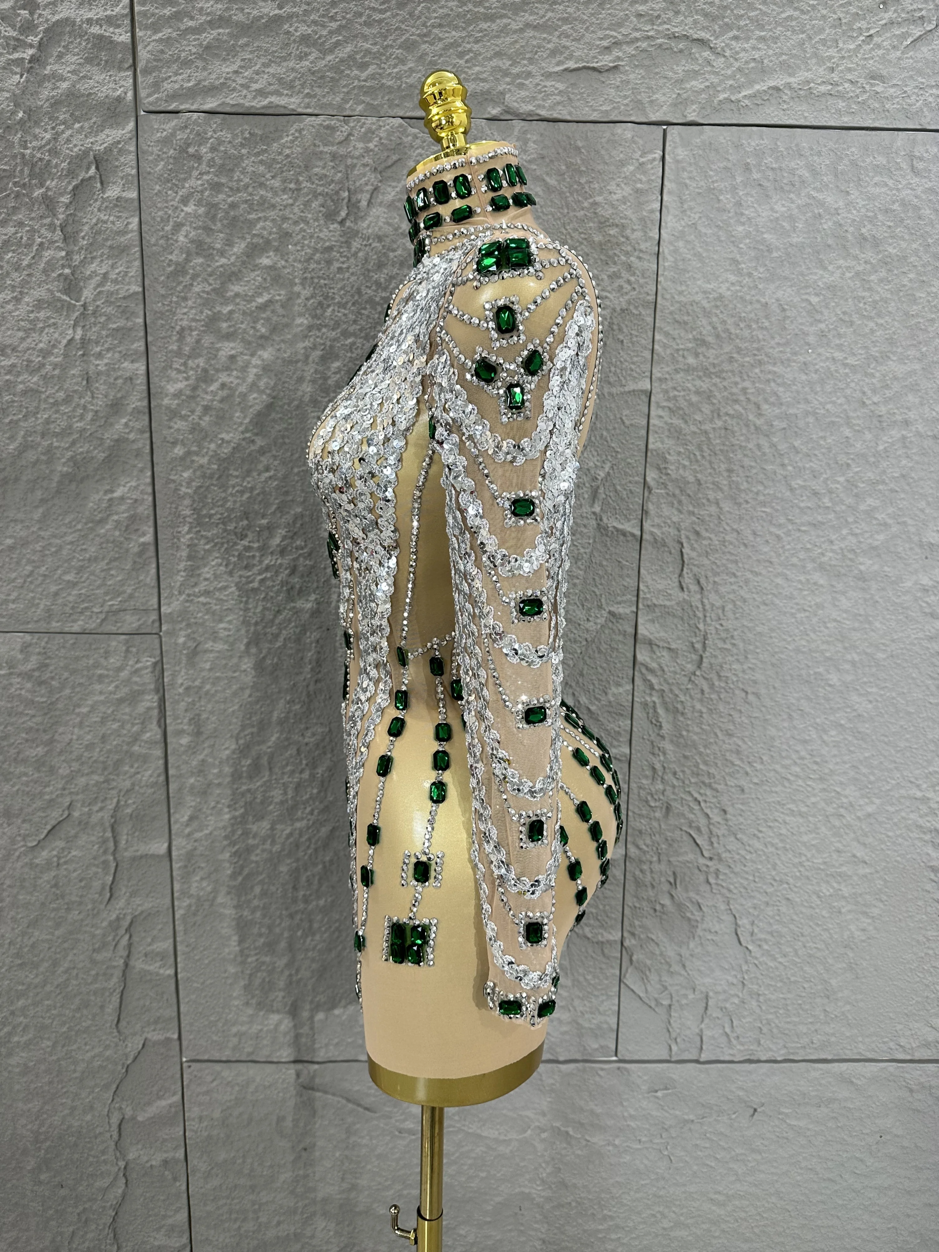 ชุดมินิเดรสหรูหราสำหรับผู้หญิง ประดับคริสตัลใส ทรงเข้ารูป เหมาะสำหรับนักร้อง งานปาร์ตี้ คลับ งานราตรี  ชุดสั้นวิบวับ สไตล์ดารา