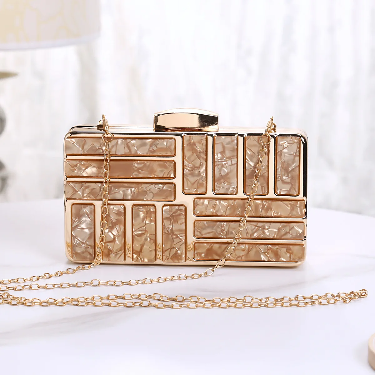 

Lady acrylic Handbag luxury shell chain strap handbag shoulder bag crossbody bag wallet travel Evening Party Bag Wedding Bridal