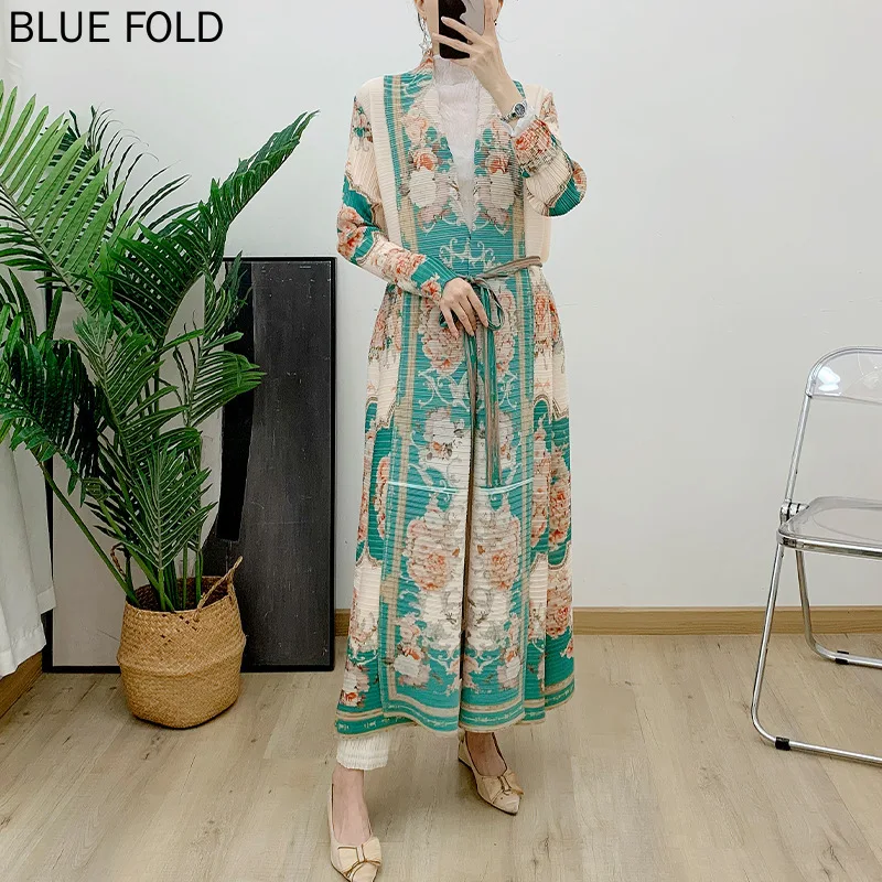 Pleated Long Coat Women's Spring and Autumn New Style Miyake Muslim Robe Printed Windbreaker Long Women's High-end Sense