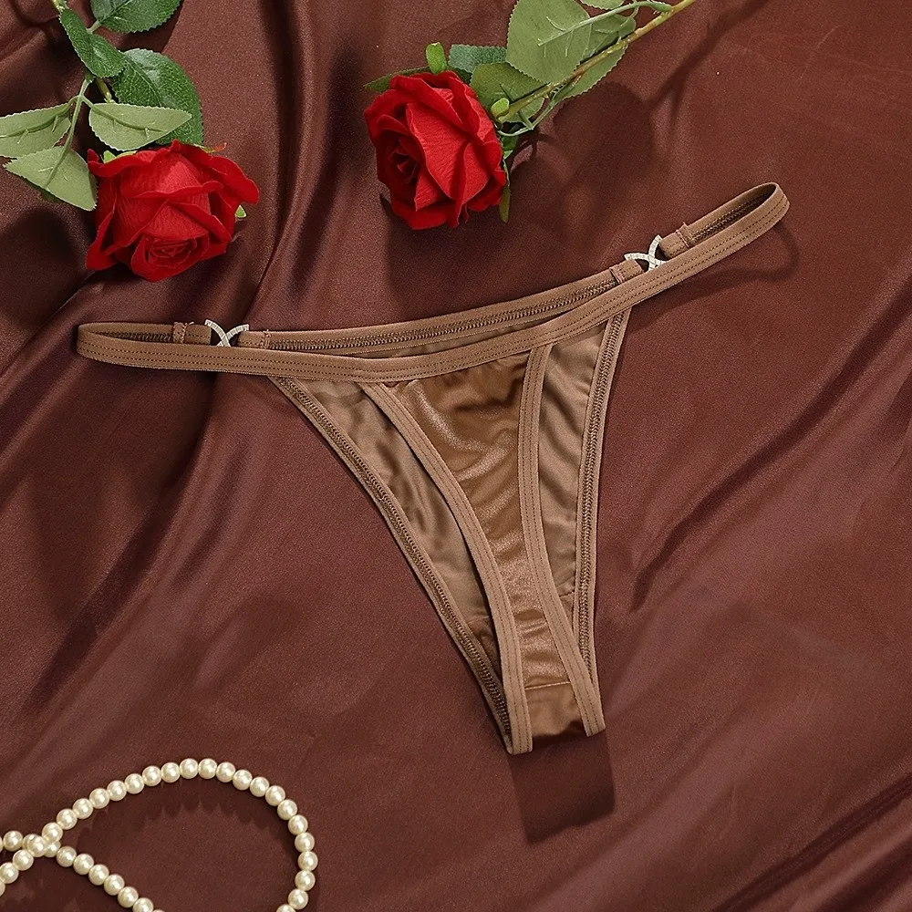 

Fashion Cotton Crotch Glossy Satin Thongs Low Waist Traceless Bikini Briefs Underpants Solid Color T-back Panties Underwear