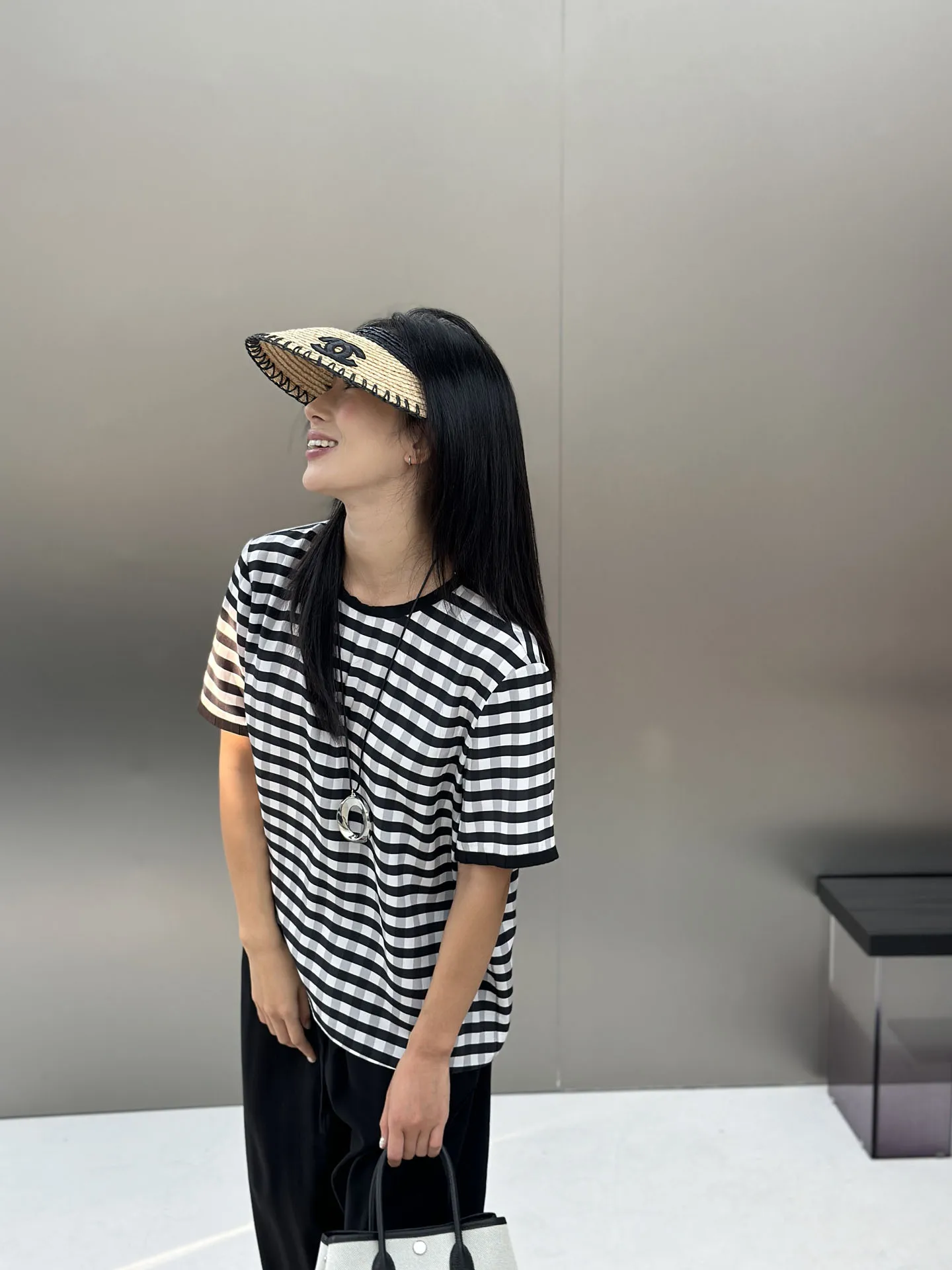 

Шелковая футболка с цветными вставками, повседневная летняя женская уличная футболка с коротким рукавом, круглым вырезом, влагоотводящая, гладкая, новинка 2026 года