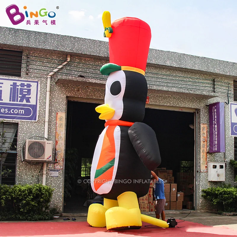 

6mH(19ft) Giant Inflatable Penguin Cartoon Toys Inflatable Penguin Balloon With Knight cap For Activity Decoration