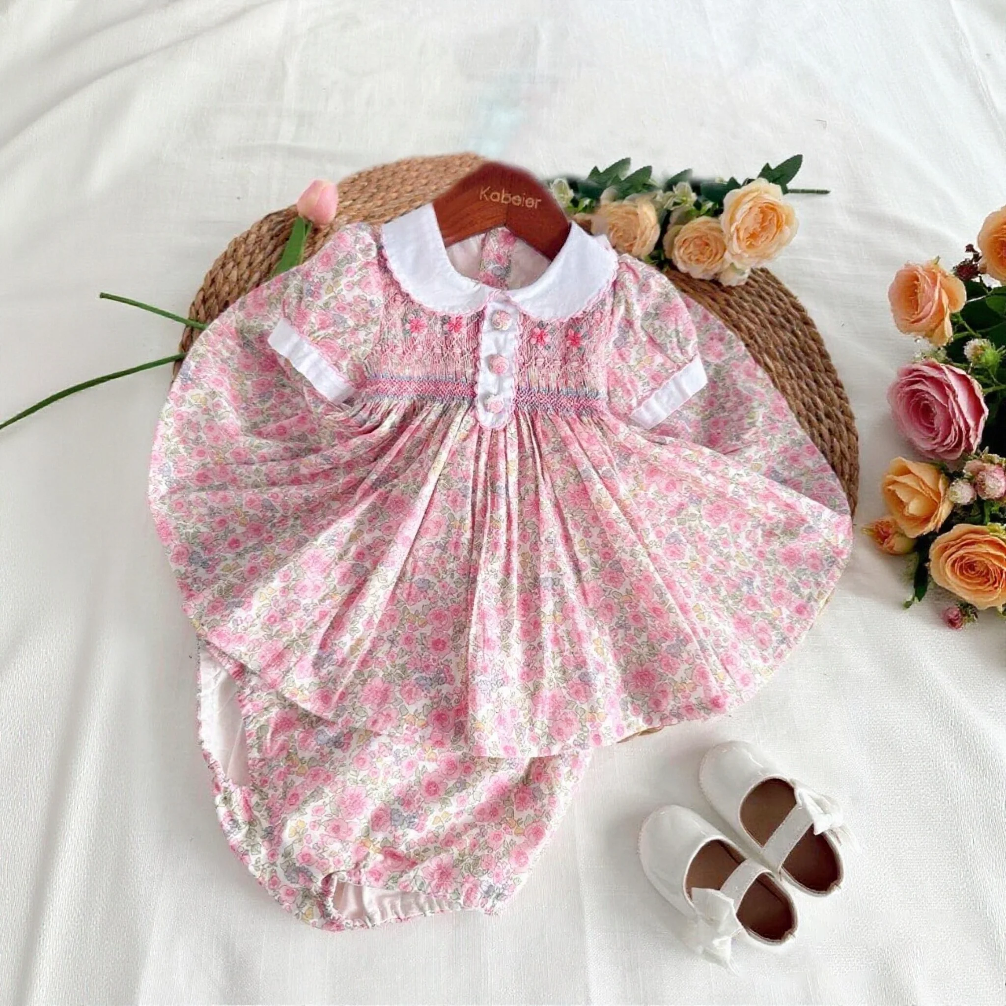 Baby Clothes Craft Floral Handmade Smocked Baby Girl Dress 1 Year Birthday Party Peter Pan Dress for Baptism Infant Girl Luxury Clothes