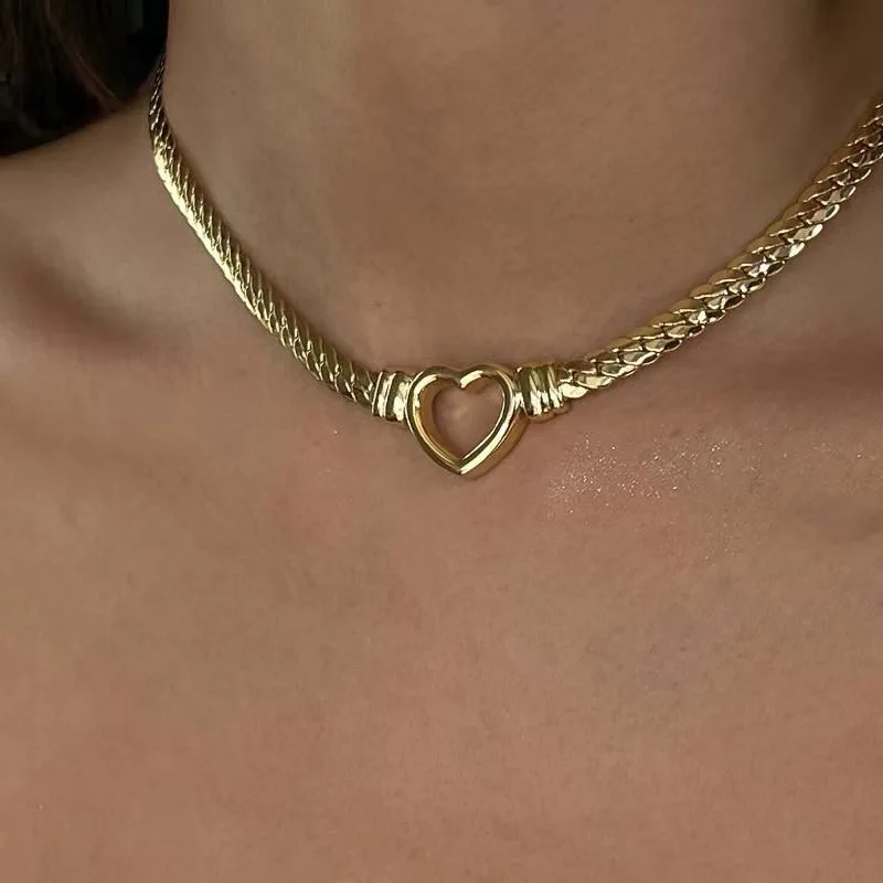 

MamacitaSlay New in Woven Chain Hollow Heart Pendant Cool Jewelry on The Neck Waterproof Stainless Steel Necklaces for Women
