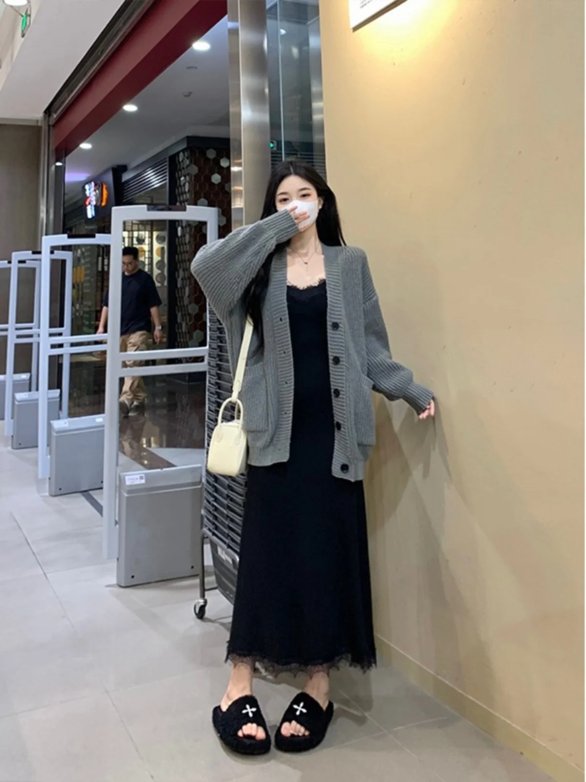 

Женский комплект больших размеров: свободный свитер-кардиган с кружевной отделкой и длинными рукавами в корейском стиле, осенне-зимний наряд