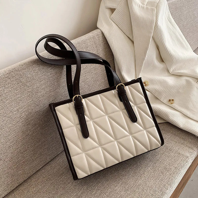 

2025 New Trend! Women's High-Sense Large-Capacity Tote - Versatile Shoulder Bag for Commute & Travel