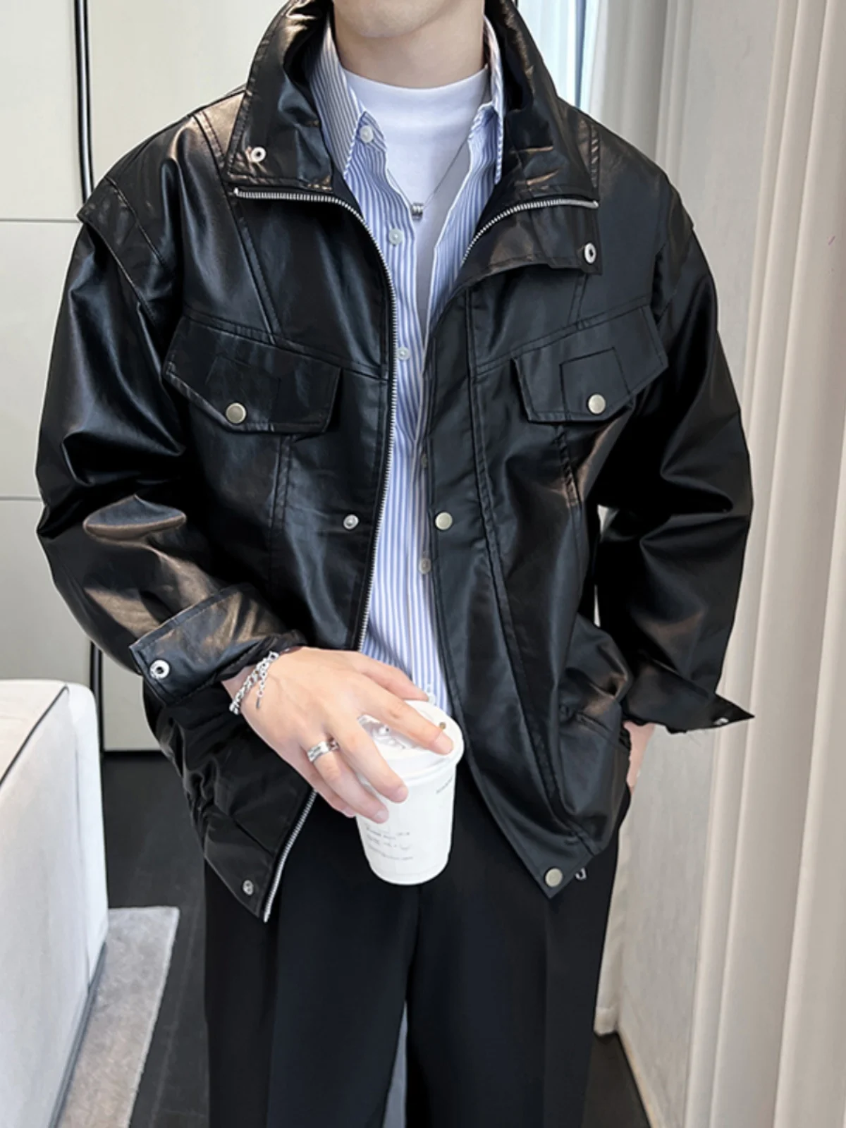 

Мужская куртка из искусственной кожи на весну-осень, свободного кроя, с воротником-стойкой, в стиле мотоциклетной, модная, в американском стиле, с эффектом высокого класса