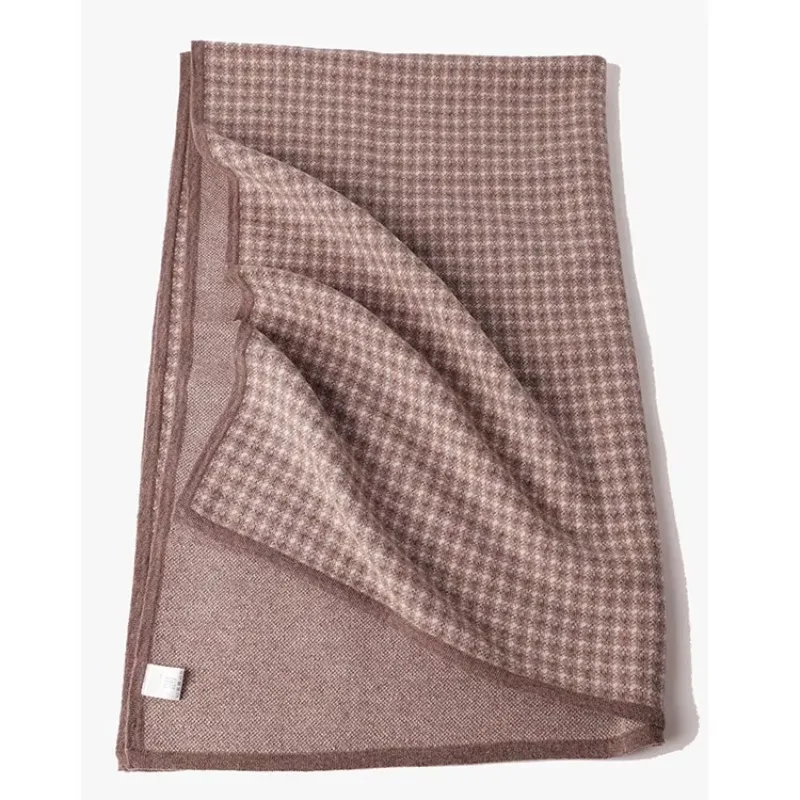 

Inner Mongolia Manufacturer New Cashmere Knitted Blanket European Style Geometric Pattern Autumn Winter Cashmere Throw Blanket