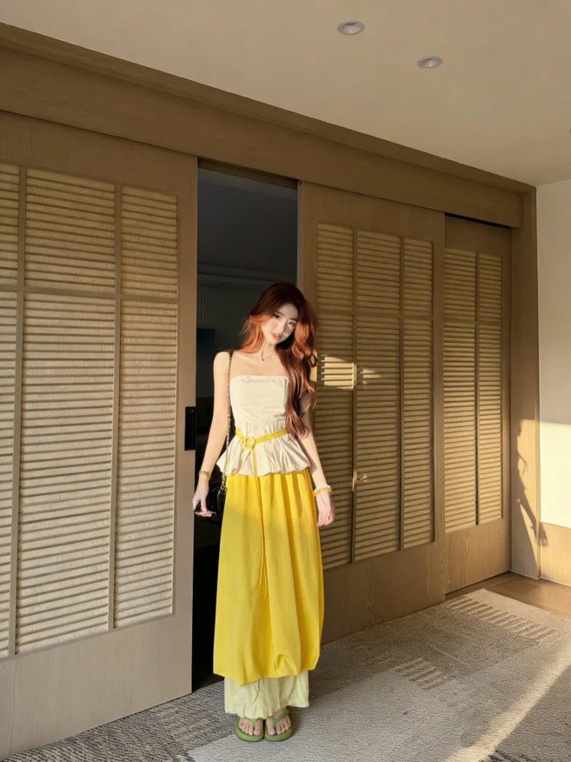 

Модный комплект Kumikumi: топ-халтер с цветочным принтом и юбка с высокой талией, летний женский комплект из двух предметов для стройного силуэта