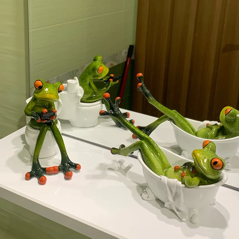 NORTHEUINS Resin Leggy Frog Miniature Figurines Animal Statue Desktop Decoration Souvenirs for Interior Modern Home Decor Loft