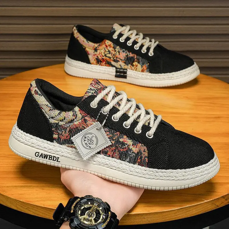 

2025 new spring breathable anti-odor board shoes men's canvas shoes lightweight comfortable soft sole low-top casual shoes
