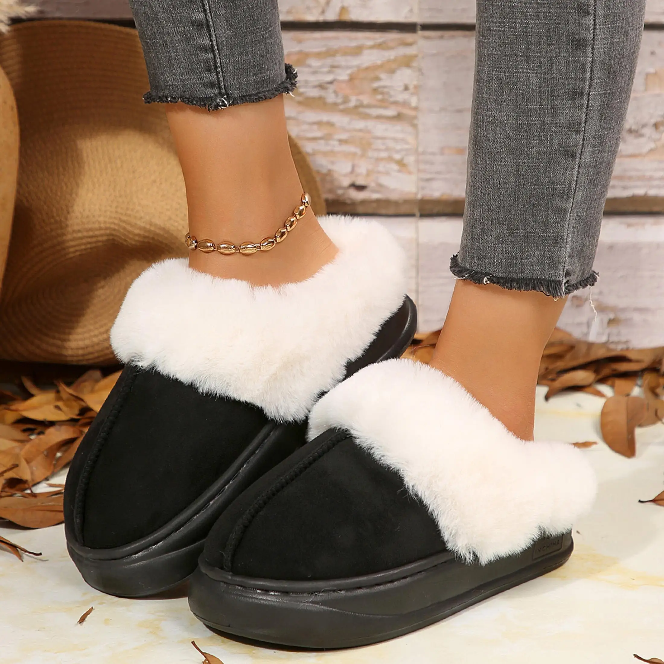 Women's Plush Lined Mule Slippers Cozy Suede Slip-Ons with Plush Cuff for Winter Warmth Indoor Outdoor Shoes view 4
