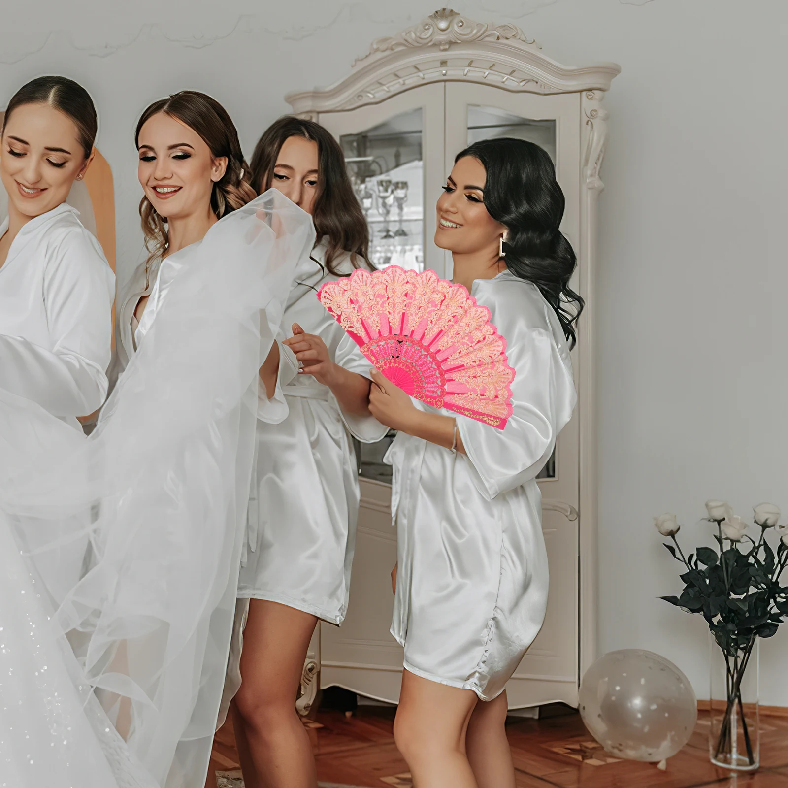 

Chinese Palace Fans H crafted Noble Elegant Wedding H Fan Lightweight Foldable Decorative Traditional Chinese Style Party