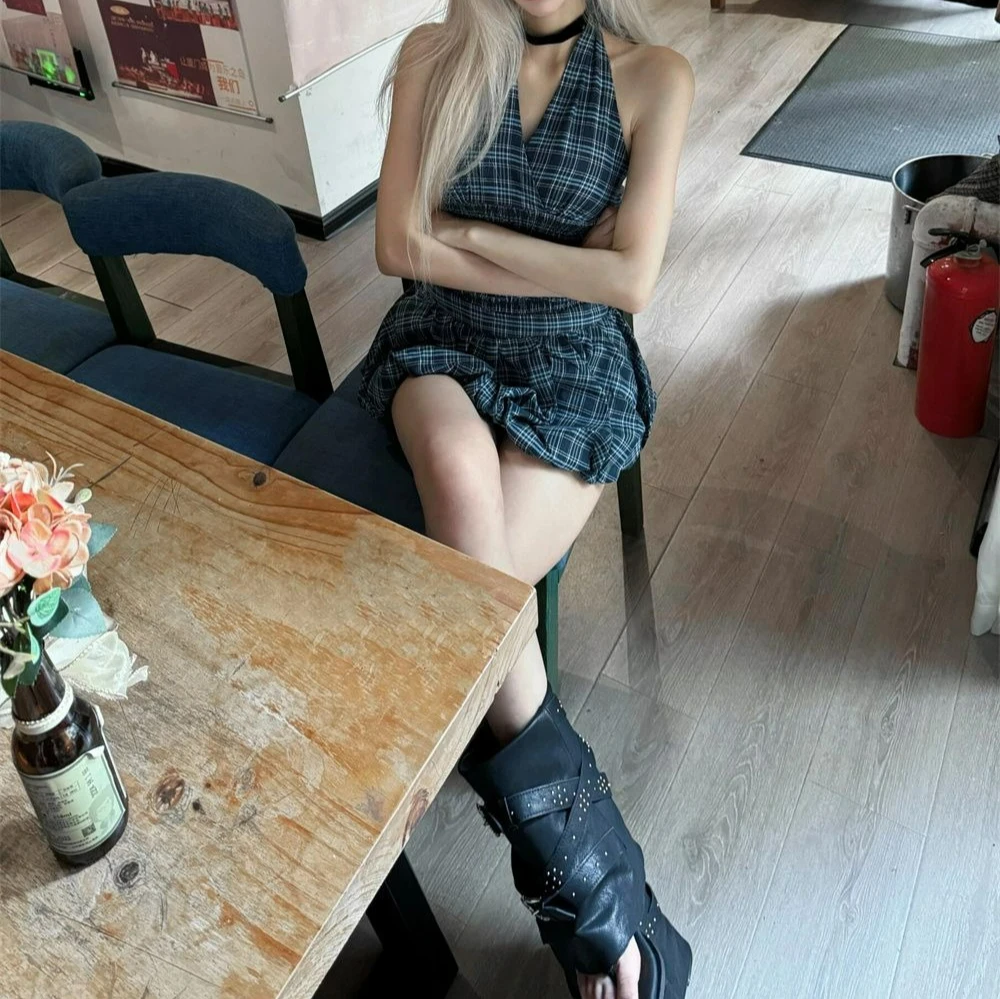 Ensemble deux pièces pour haut à col suspendu, nouveau Design à carreaux, nœud papillon, taille haute, bourgeon de fleur, demi-jupe, été 2025