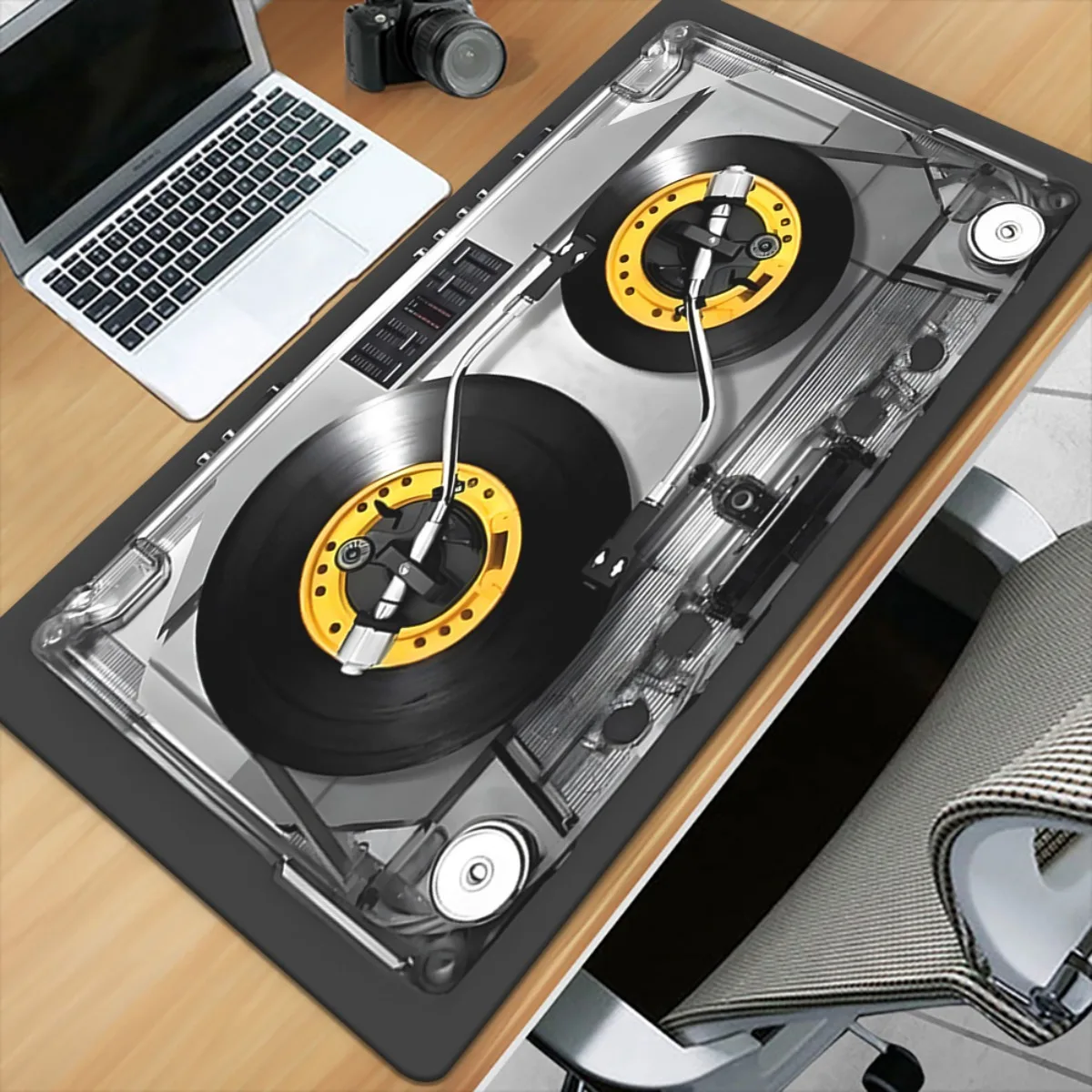 Vintage cassette player pattern high-definition printing XXL mouse pad rubber table pads suitable for gaming keyboards and PCs