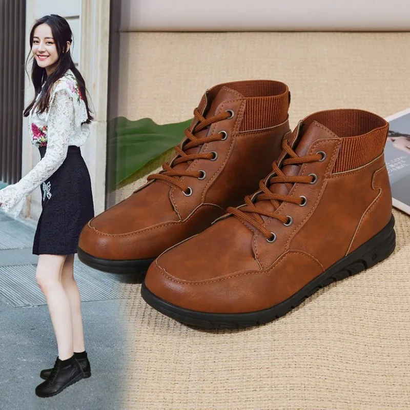 

Women Snow Boots Vintage Genuine Leather Natural Wool Fur Winter Warm Ankle Boots For Women Flat Mother Shoes Plus Size 41 42 43