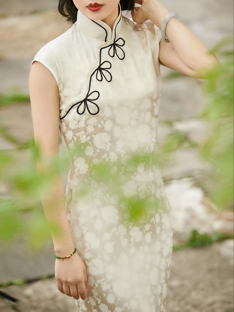 

Шёлковое платье-ципао Top Ulara Vintage в стиле элегантности 50-х годов, коллекция Aosphere, цвет Dr Lake Brie, для женщин