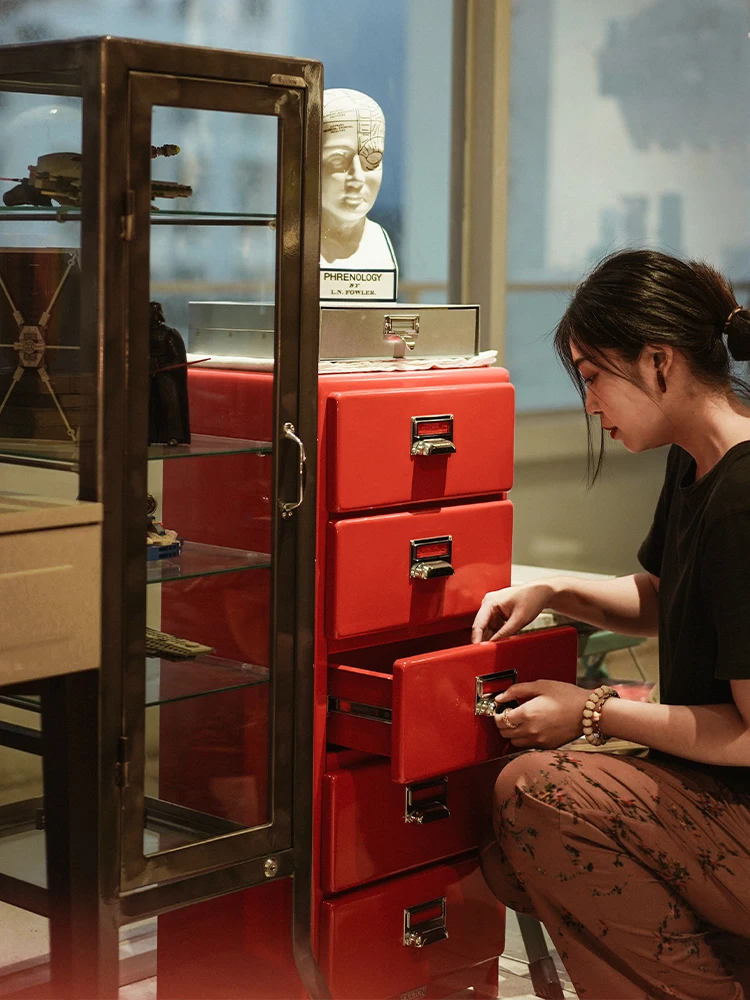 Five drawer cabinet desk on the fifth floor edge, five bucket cabinet foyer storage, sofa edge