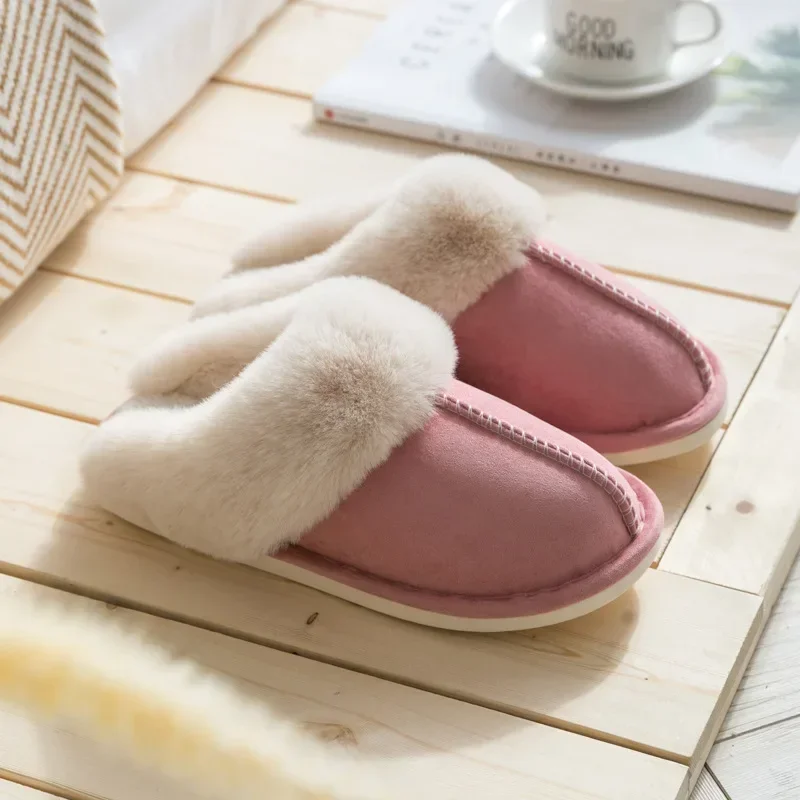 Pantuflas cálidas de piel para el hogar para mujer, zapatos de algodón de felpa de gamuza sintética de lujo para dormitorio interior, zapatillas mullidas de tacón plano, Invierno