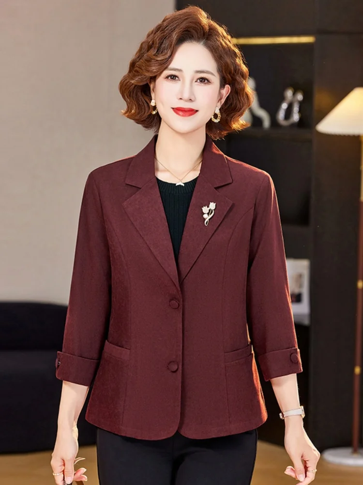 

Новая весенняя универсальная модная женская куртка-жакет с рукавом три четверти для женщин среднего возраста, дышащая, стройнящая фигуру.