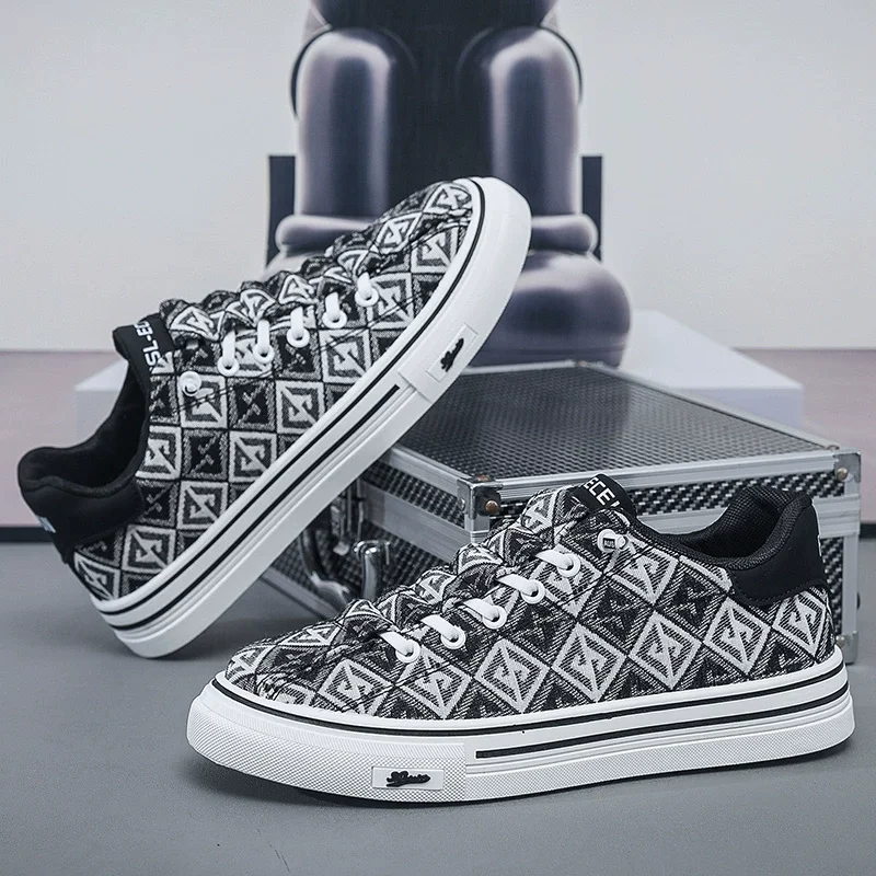 

Graffiti Men Printing Casual Shoes Lightweight Street Skate Shoes Comfortable Luxury Men's Running Vulcanized Sneakers for Men