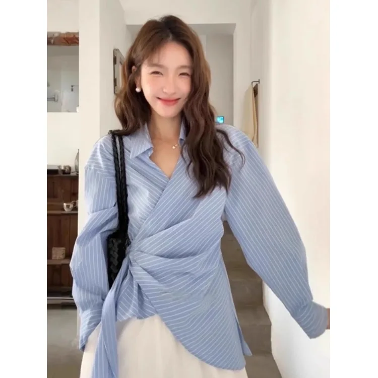 

Elegant Korean Style Blue Shirt Women's Early Spring New Design Cross Waist Slimming Striped Unique Exquisite Top