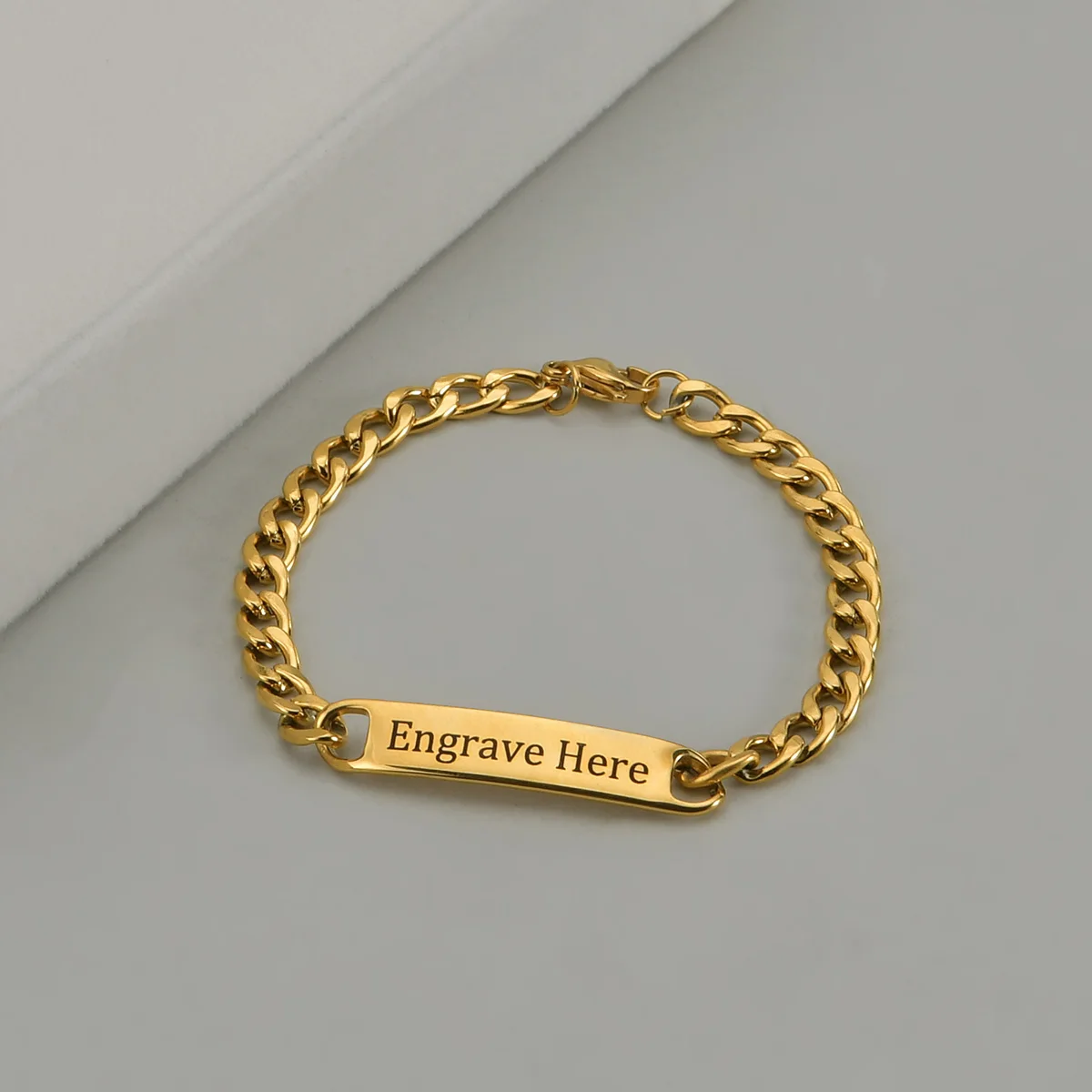 Engraved Name Bracelet Stainless Steel Gold Color Thick Hand Chain Personalized Bracelet For Woman Man Lover Jewelry Gift