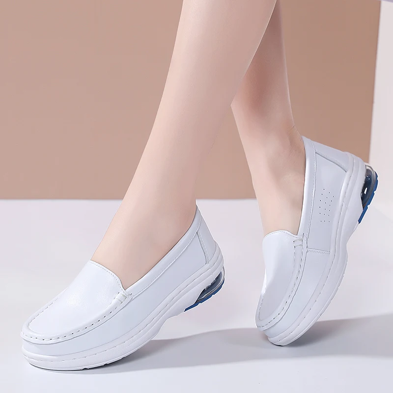 

New White Nurse Shoes Women Comfortable Soft Flat Non Slip Air Cushion Hospital Non-slip Work 2024 Shoes for Women