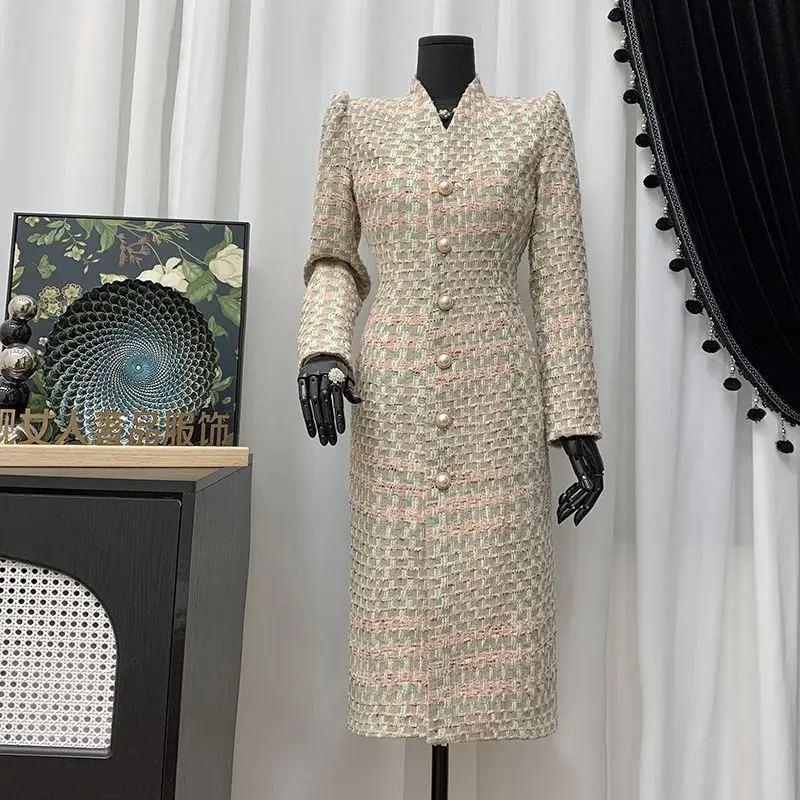 

Luxury High-quality Stand-up Collar Single-breasted Trench Coat Womens Long Coat Autumn Winter New Minimalist Plaid Overcoat Eed