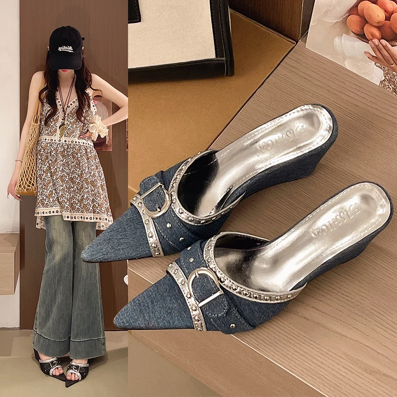 

2026 Summer New Retro Studded Pointed High Heel Sandals for Women, Outdoor Wear, Belt Buckle Wedge Sandals