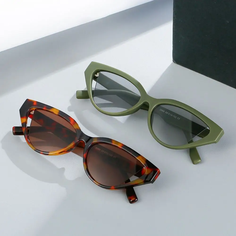 

Small Frame Retro Sunglasses Cat Eye Anti-Glare Driving Glasses Black Shades UV Protective Eyewear Fishing