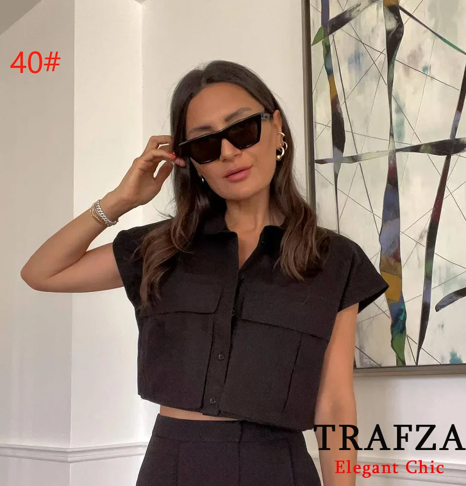 TRAFZA Basic Casual Sleeveless Short-Shirt Women\'s Pocket Lapel Buttons Shirt New 2024 Summer Fasion Holiday Commuter Outfit Top