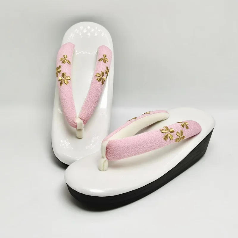 Women's Geta Traditional Embroidery Flip Flops Kimono Shoes Fashion Classic Clogs Cosplay Shoes