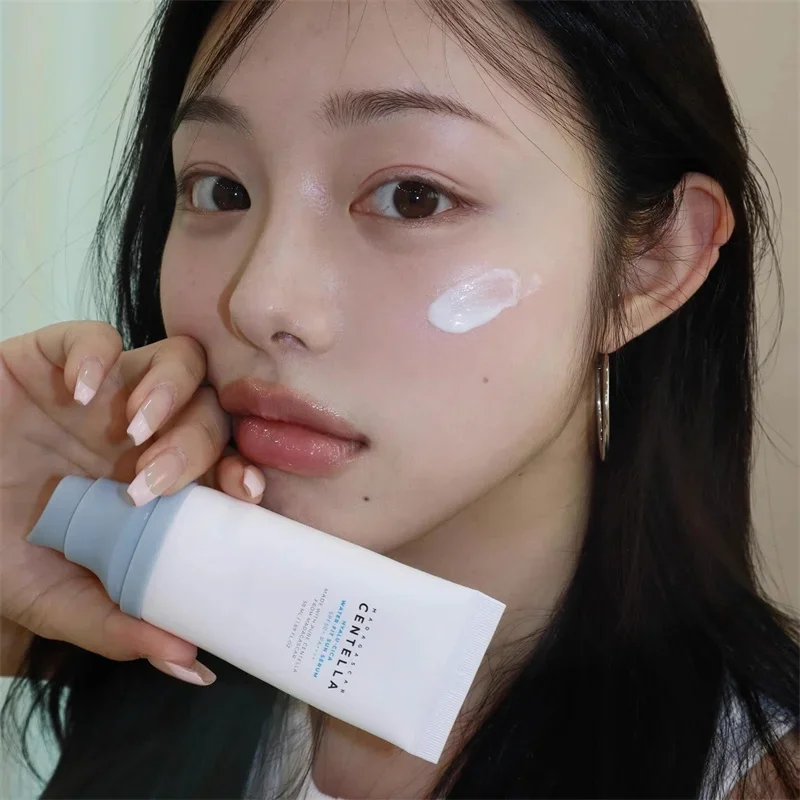 

Солнцезащитная сыворотка для лица с центеллой