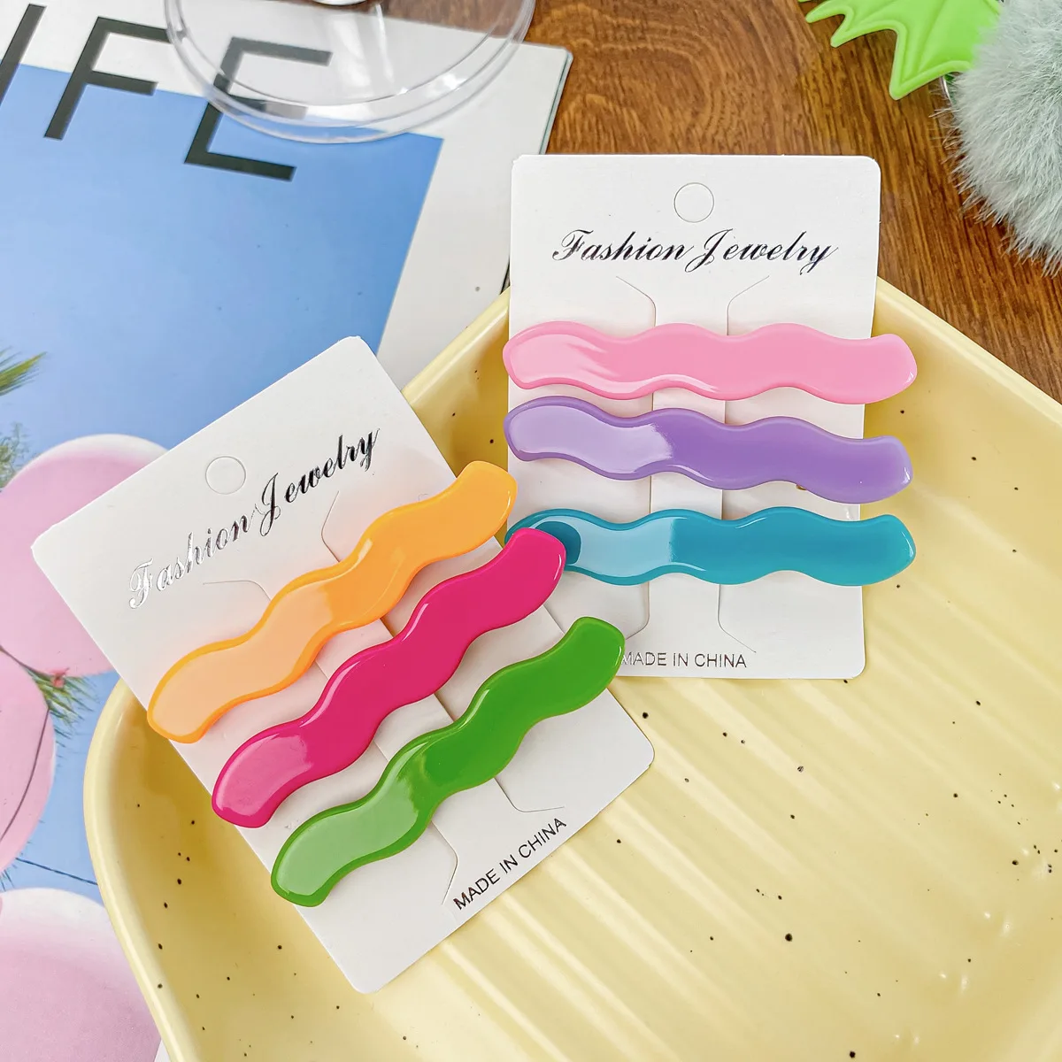 Pack of 3 Macaron-colored acetic acid hairpins, wavy side bangs clips, candy-colored duckbill clips, sweet hair accessories
